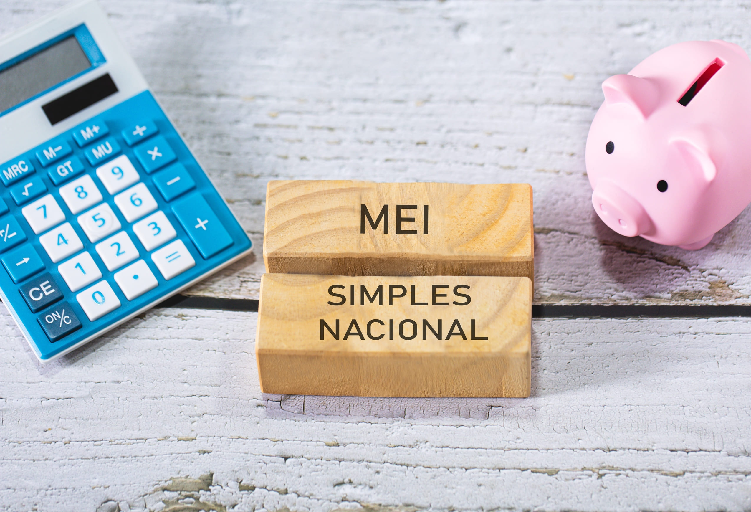 Entenda como funciona a Aposentadoria MEI e saiba como contribuir mensalmente para ganhar esse benefício.