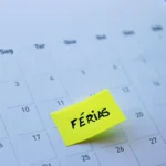 férias clt - "Sticky Note" com "Férias" no calendário.